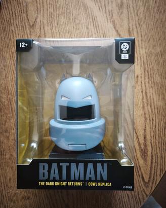 Batman Armored cowl McFarlane Toys 1:3 scale 