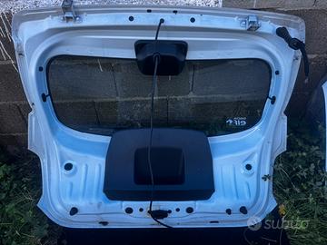 Portellone posteriore per dacia sandero