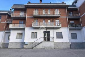 2 LOCALI A BUSSOLENO