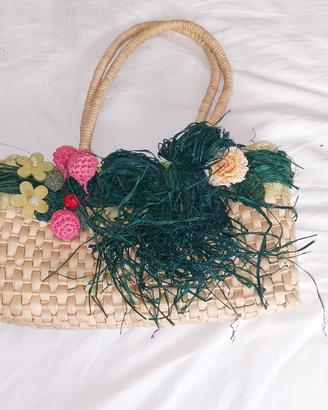 Borsa da mare in paglia e rafia con fiori Carpisa