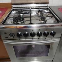 Cucina con forno