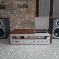 Radio vintage con casse 