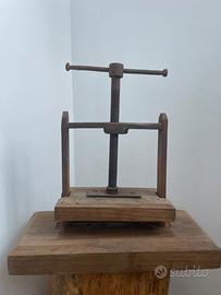 Pressa per Libri Antica