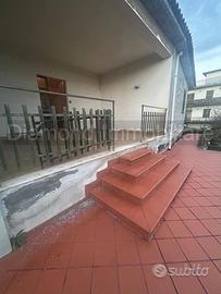 Casa singola con terrazza e terreno Santa Venerina