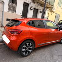 Renault Clio 1.5 diesel con gancio traino incluso