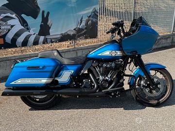 H-D ROAD GLIDE 117 FAST JONNIE
