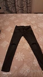 Jeans Levi's 519 Skinny Neri Strappati tg w30 