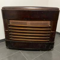 Giradischi con radio Magnadyne