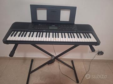 Pianola-Tastiera Yamaha 