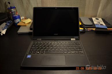 Acer TravelMate Spin B3 Convertible 360° Touch