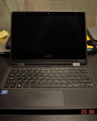 Acer TravelMate Spin B3 Convertible 360° Touch