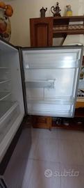frigo colore grigio