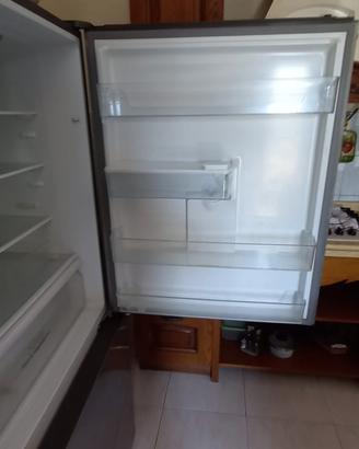 frigo colore grigio
