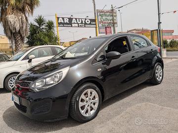 Kia Rio 1.4 CRDi 5/p KM 130000