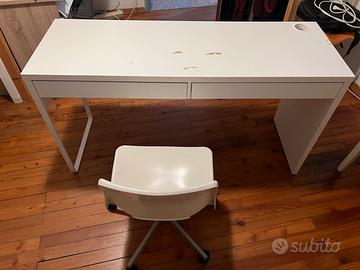 Scrivania Ikea e sedia