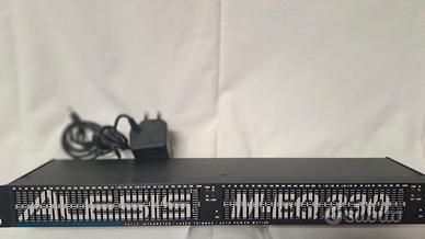 ALESIS  M-EQ 230 EQUALIZZATORE GRAFICO 30 BANDE