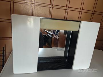 Armadietto vintage per il bagno