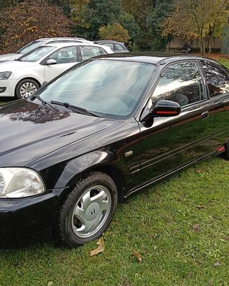 HONDA CiVIC COUPE 