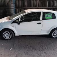 grande punto 1.2 benzina neopatentati 