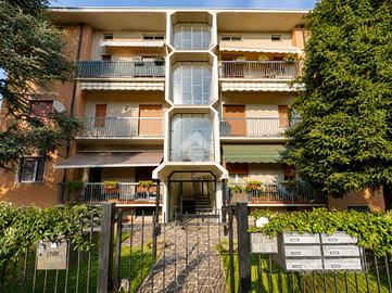 4 LOCALI A BREMBATE DI SOPRA