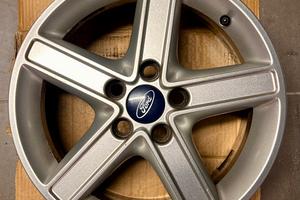 Cerchi in lega ford da 16