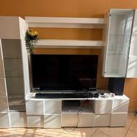 Parete attrezzata soggiorno bianca – pari al nuovo