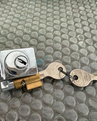 Serratura vespa neiman