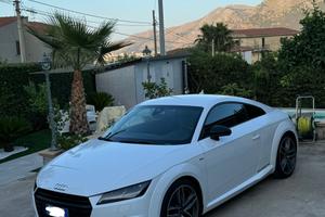Audi tt mk3 2.0 tfsi quattro sline