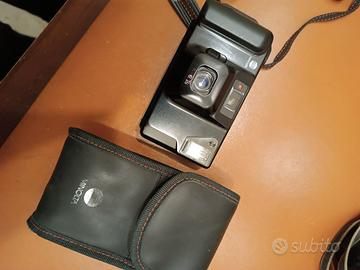 fotocamera vintage  analogica Minolta