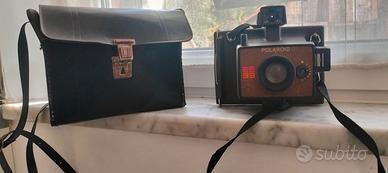 Polaroid EE33 completa di borsa 