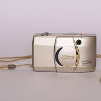 Nikon Zoom 70Ws analogica