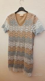 Abito donna corto in pizzo a fasce multicolore