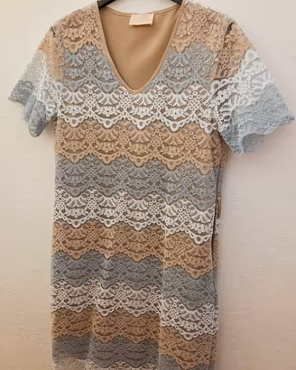 Abito donna corto in pizzo a fasce multicolore
