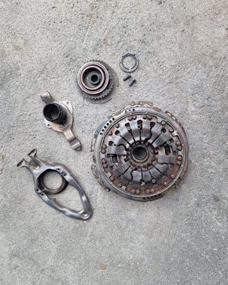 Kit Doppia Frizione e volano LuK per Audi Q2 2023
