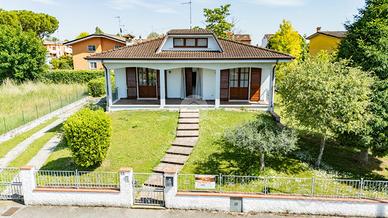 VILLA SINGOLA A CASTELLUCCHIO