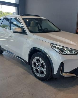 BMW X1 sDrive 18d X-Line AUTOM