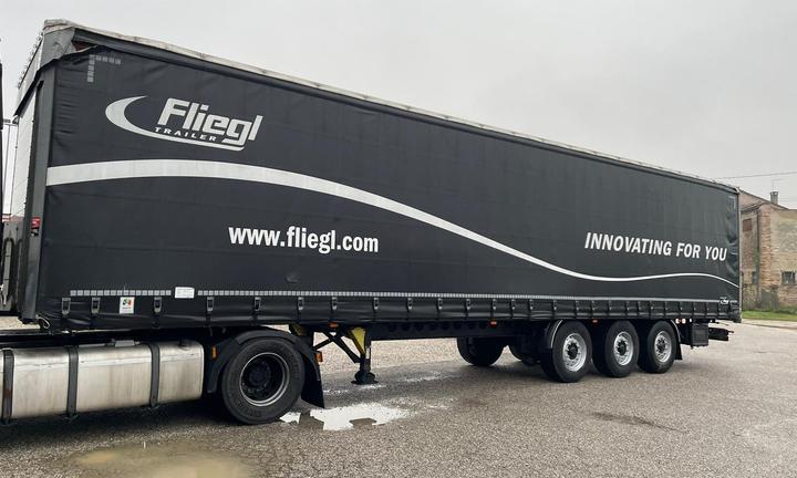 Semirimorchio centinato Fliegl anno 2016