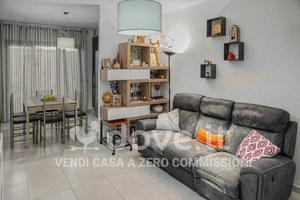 Appartamento di 115 m² con 3 locali e box auto a Z