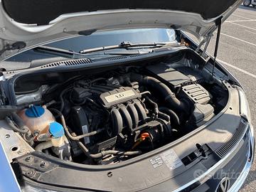 Volkswagen touran 1.6 benz 65000km