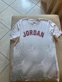 T-shirt Jordan  13 15 anni bianca e grigio