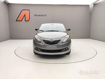 YPSILON 1.0 70CV HYBRID GOLD (5 posti)