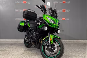 KAWASAKI Versys 650 Tourer Plus *SUPER ACCESSORI