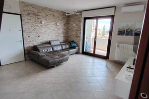 210 Appartamento duplex recente costruzione