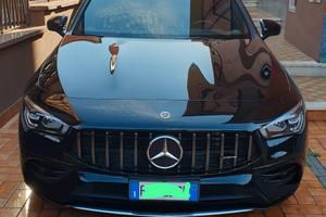 Mercedes CLA 200d shopping brake