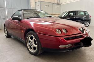 Alfa Rimeo GTV 916 spyder 2.0 TS