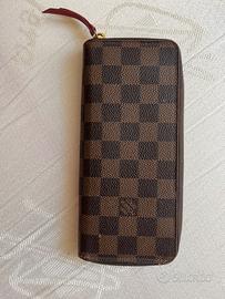 Portafoglio louis vuitton.