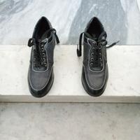 scarpe nere con zeppa 