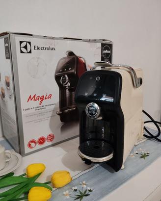 Lavazza LM6000 A MODO MIO MAGIA (ELECTROLUX)
