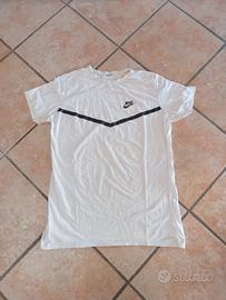 maglia Nike tech fleece bianca taglia M 