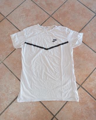 maglia Nike tech fleece bianca taglia M 